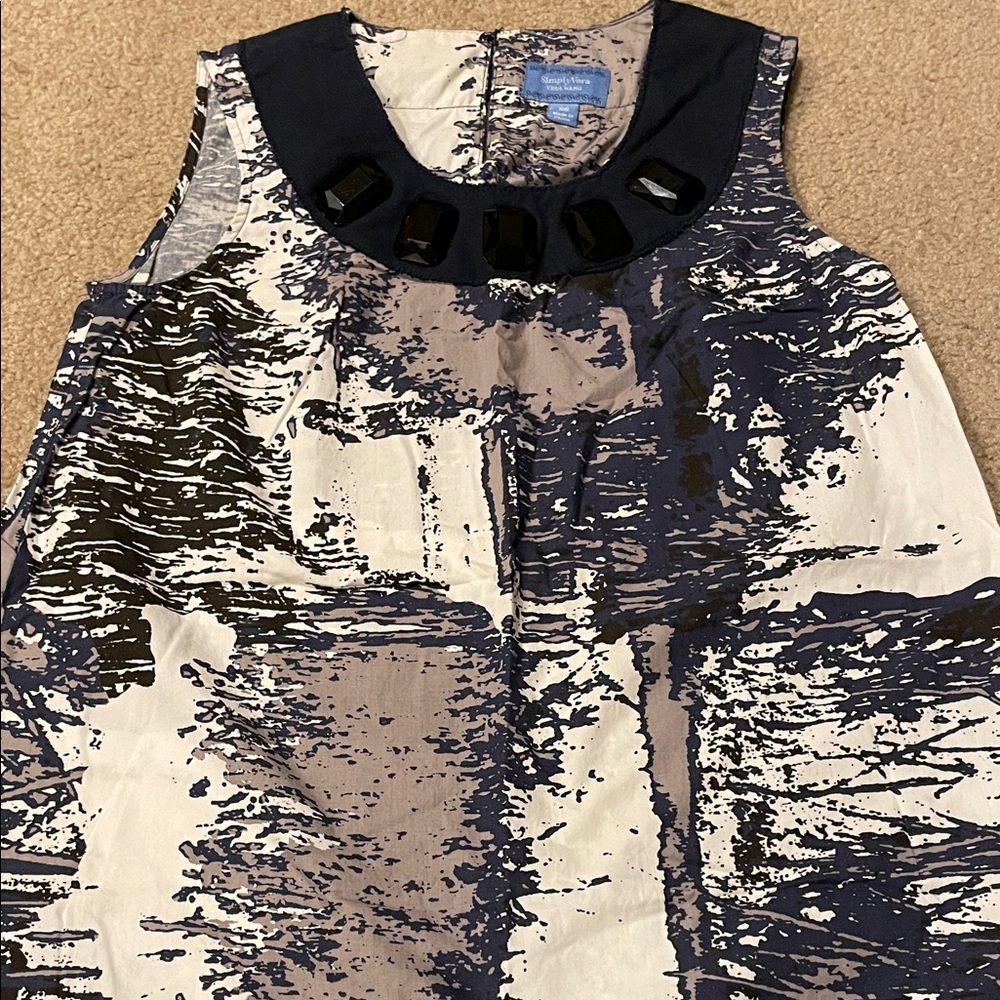 GUC SimpleVera Vera Wang Abstract Print Sleeveless jeweled top, size xs